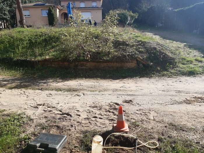 Étude géotechnique et de gestion des eaux pluviales pour la construction d'une villa sur la commune de Brignais, Lyon, AESF